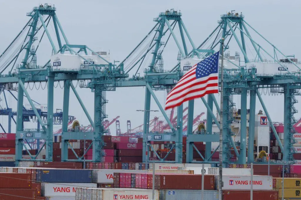 Reuters: Πιέζουν για την ολοκλήρωση των δασμολογικών διαπραγματεύσεων οι ΗΠΑ