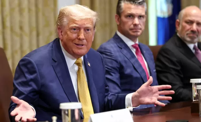 Ο Τραμπ «υπόσχεται» 50% δασμούς στον χαλκό και 200% στα φάρμακα