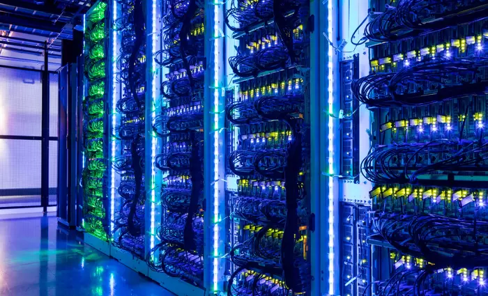 Η ενεργειακή κρίση αλλάζει το cloud computing: Από data center spa μέχρι servers στο Διάστημα