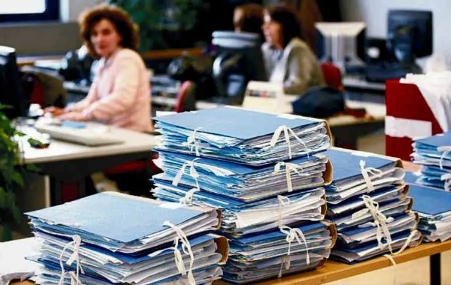 Αυξήθηκαν οι δημόσιοι υπάλληλοι τον Δεκέμβριο