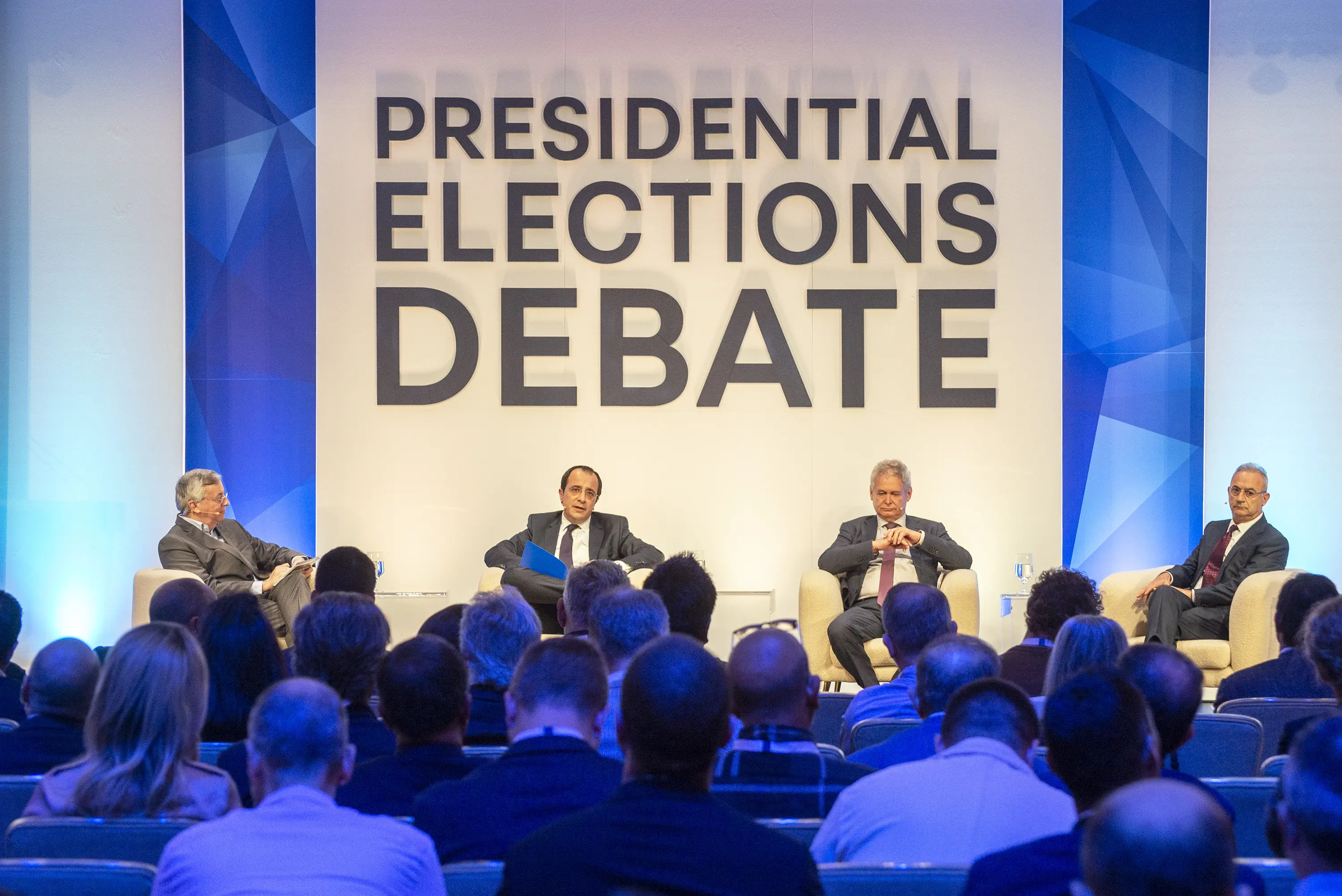 Με επίκεντρο την οικονομία το πρώτο αγγλόγλωσσο debate των υποψήφιων Προέδρων