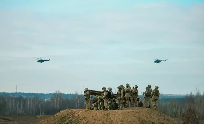 Γιατί η εμπορική συμφωνία ΕΕ-ΗΠΑ δε θα εκτροχιάσει την ανάπτυξη της ευρωπαϊκής αμυντικής βιομηχανίας