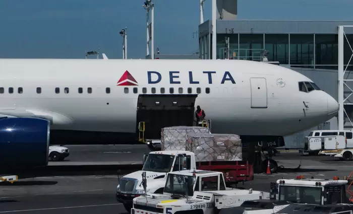 Delta Air Lines: Πώληση ομολόγων για αποπληρωμή κρατικού δανείου