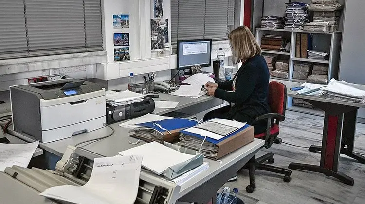 Στα χέρια των συντεχνιών η πρόταση ΥΠΟΙΚ για χαμηλόμισθους