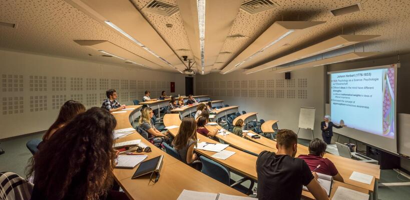 Υποτροφίες σε φοιτητές για ενίσχυση της έρευνας