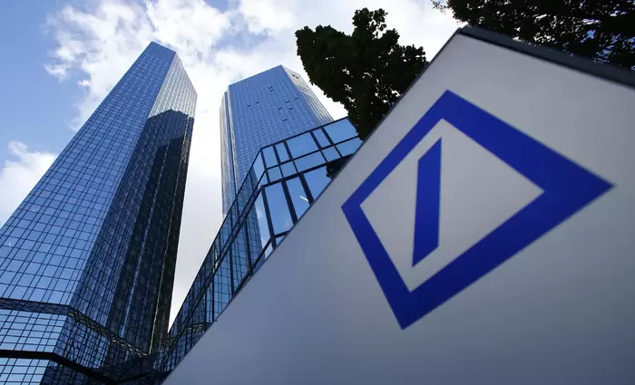 Deutsche Bank: Αφήνει στον δρόμο 10.000 υπαλλήλους