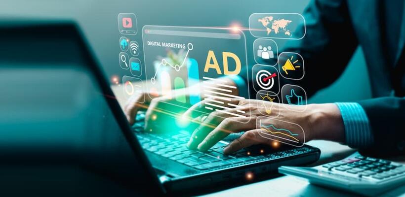 Η αγορά διαφήμισης σπάει για πρώτη φορά το φράγμα του $1 τρισ.