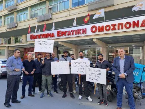 Στήριξη για τις συνθήκες εργασίας τους ζητούν οι ντελιβεράδες