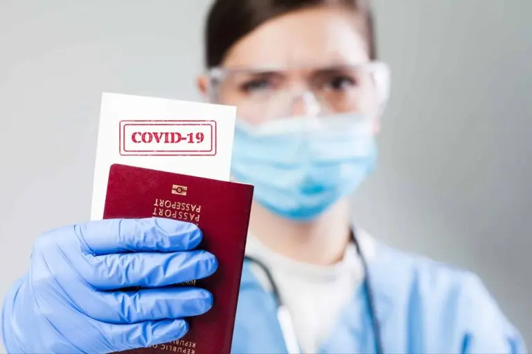 Έρχονται τα «διαβατήρια ανοσίας»;