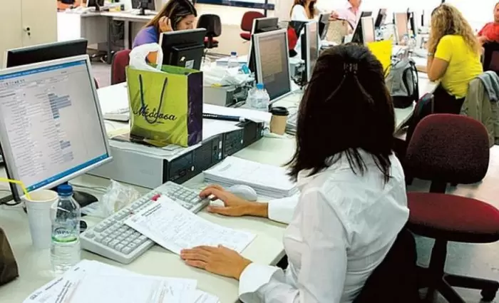 Μείωση ημερών άδειας ασθενείας δημοσίων υπαλλήλων αποφάσισε το Υπουργικό