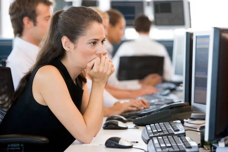 Πόσα άτομα εργάζονται στον Δημόσιο Τομέα