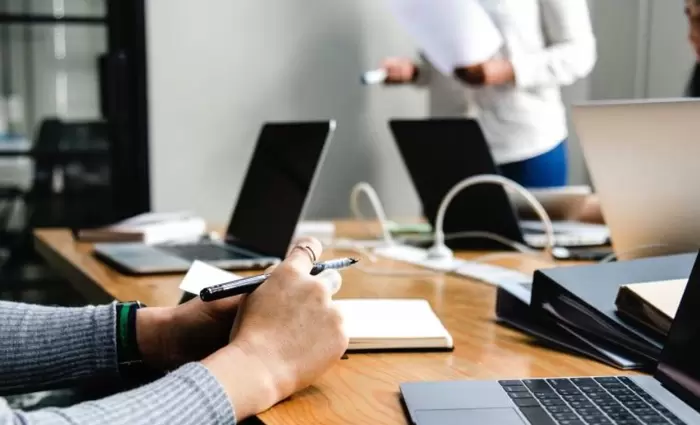 Αποπαγοποιούνται 131 θέσεις στον ευρύτερο δημόσιο τομέα - Τι αφορούν