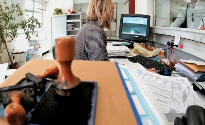 Αξιολόγηση δημοσίων υπαλλήλων: Στην ΕΔΥ το μπαλάκι για το νέο σύστημα