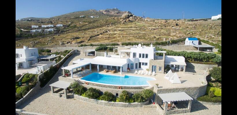 Η πώληση έπαυλης στις Κυκλάδες με λαχνό 40 ευρώ μετατρέπεται σε φιάσκο