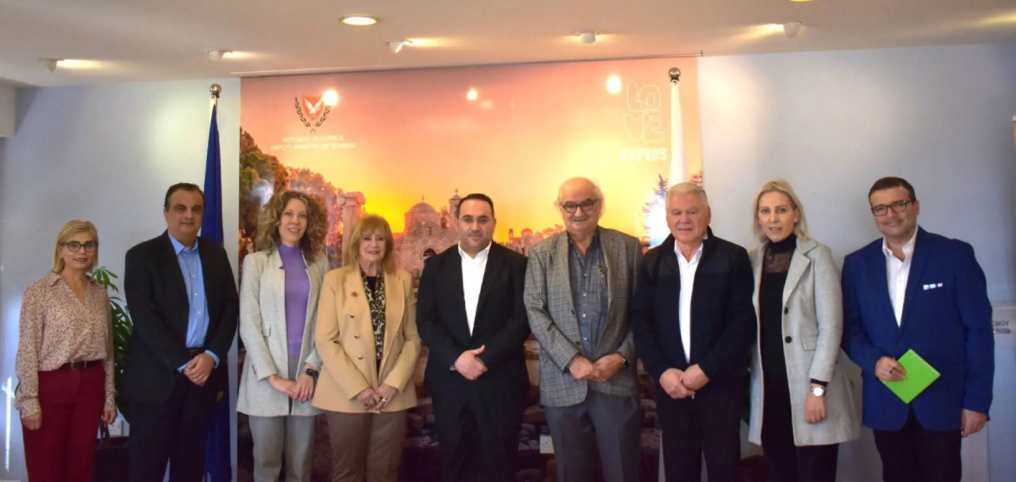 Ενώνουν δυνάμεις Υφ. Τουρισμού - Σύνδεσμος Δημοσιογράφων Τουρισμού