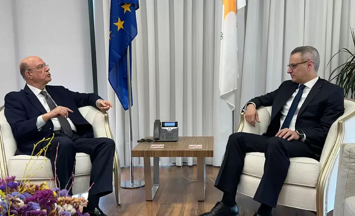 Διοικητής ΚΤΚ: Μειώσεις επιτοκίων το 2024 αν δεν υπάρξουν απροσδόκητες εξελίξεις