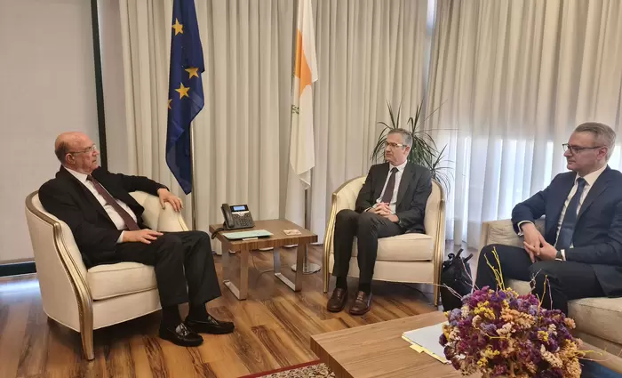 Η νομισματική πολιτική να ανταποκριθεί στον κατάλληλο χρόνο, λέει ο ΥΠΟΙΚ