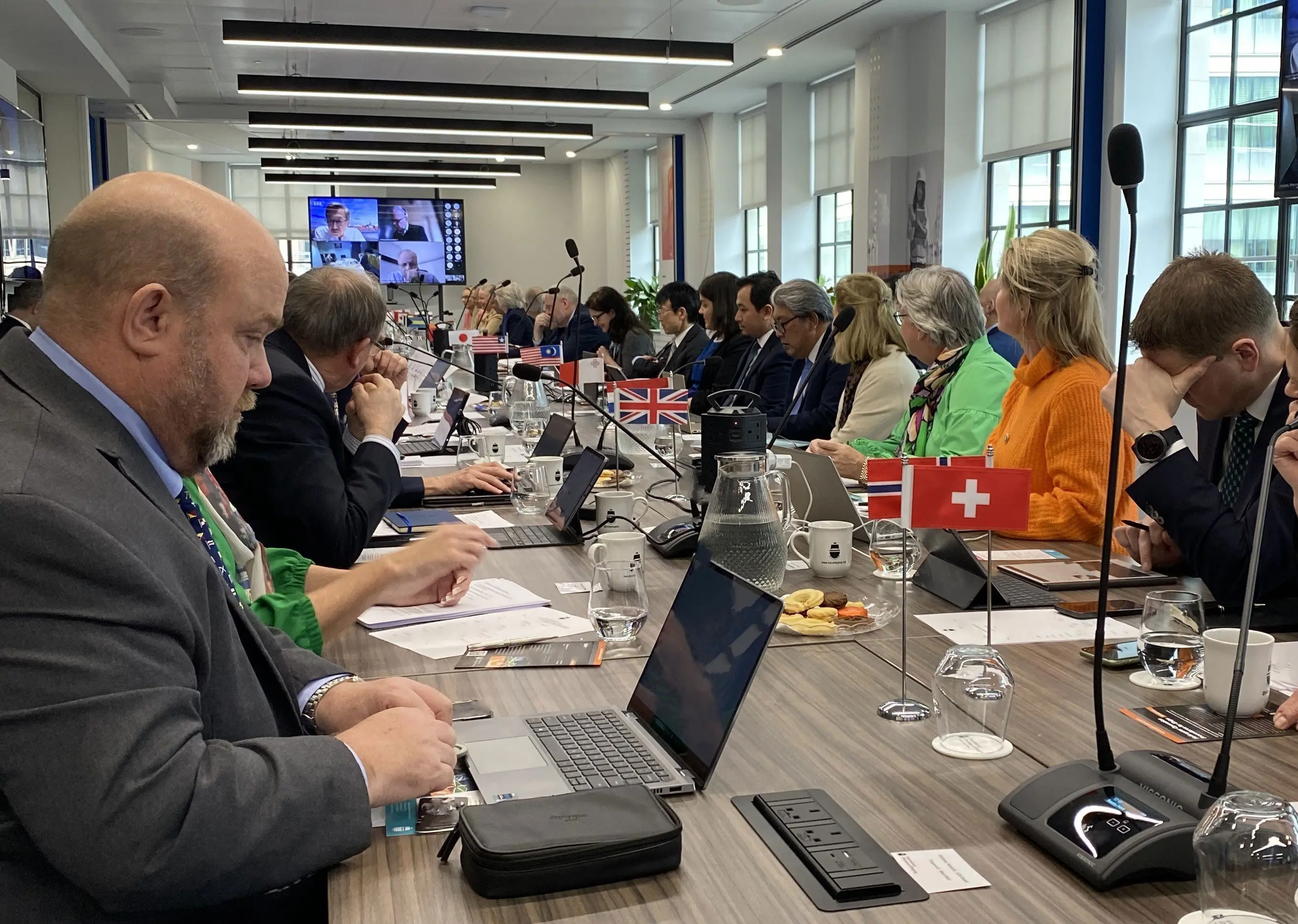 Στη συνεδρία του ΔΣ του Διεθνούς Ναυτιλιακού Επιμελητηρίου συμμετείχε το ΚΝΕ