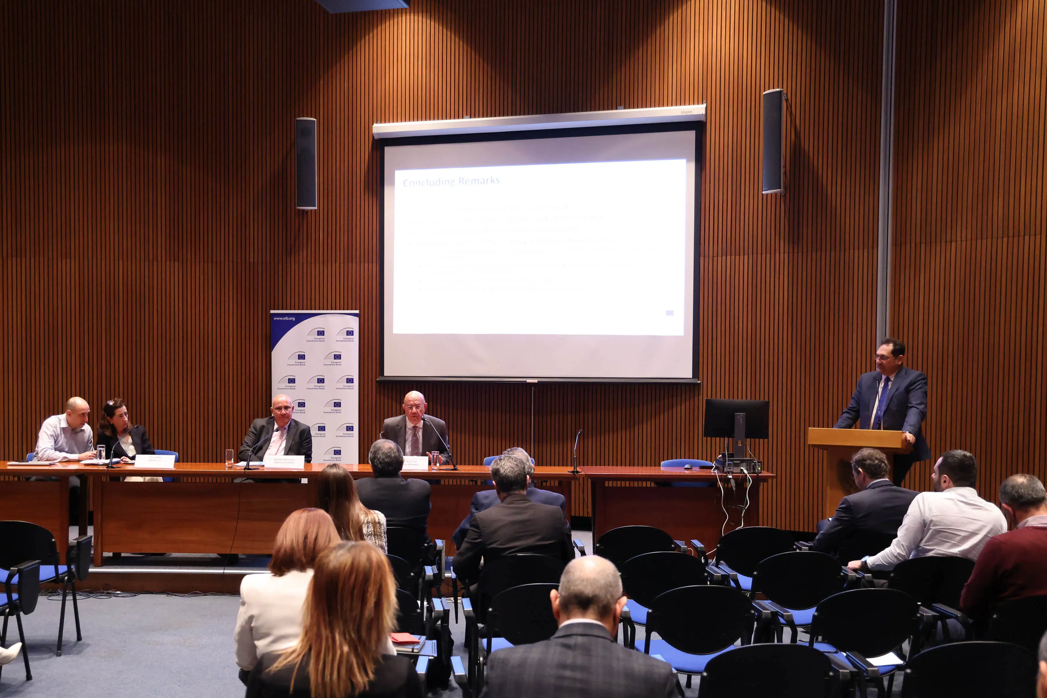 Αιμοδότης της οικονομίας η ΕΤΕπ - Αυξημένη στήριξη 3% στην Κύπρο το 2023