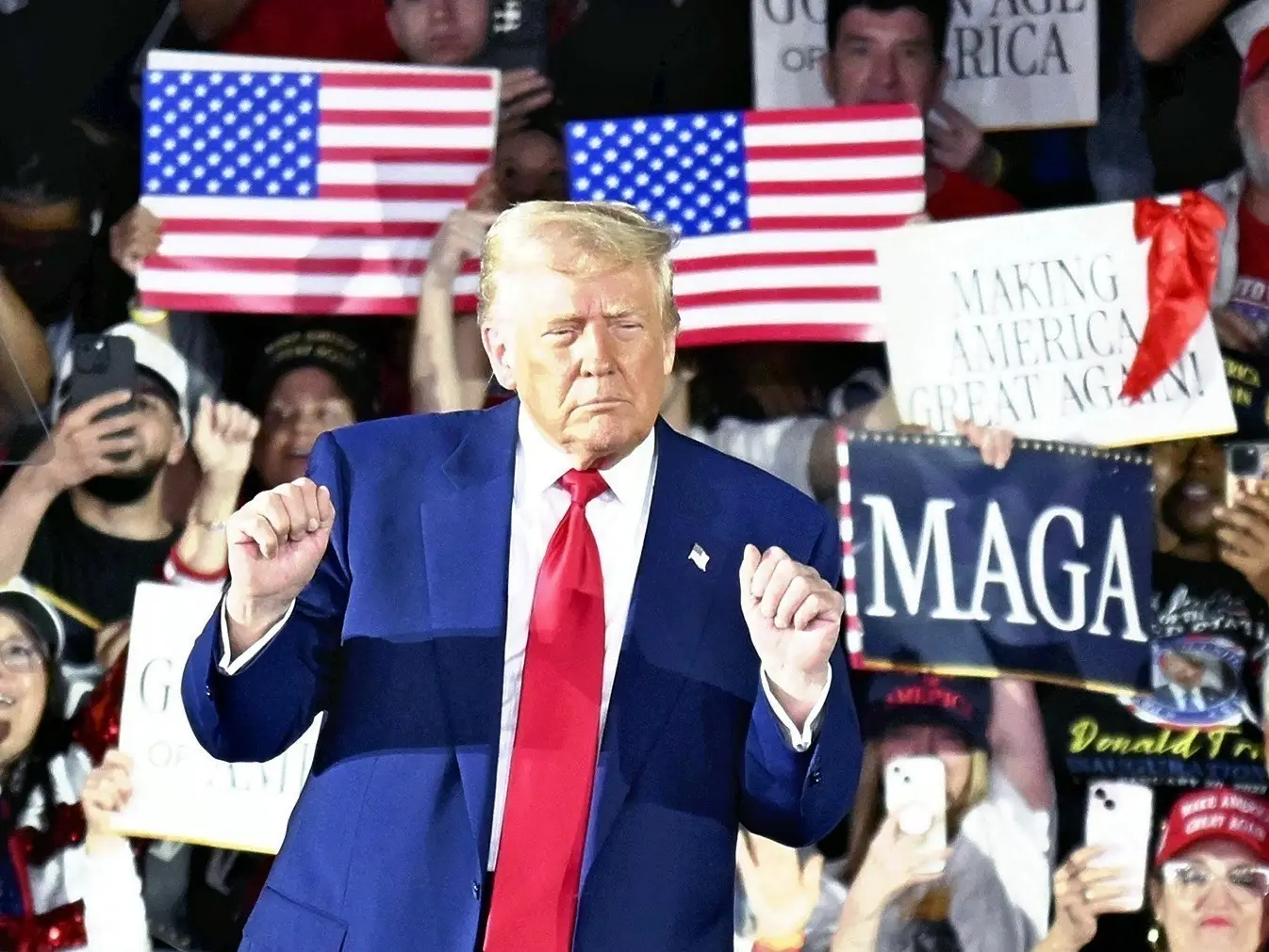 Τραμπ: Η εκστρατεία κατά του Χάρβαρντ ωθεί τους φοιτητές προς το Ηνωμένο Βασίλειο