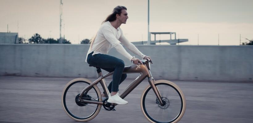 Αυτό το ποδήλατο αναγνωρίζει το πρόσωπο όσων το καβαλούν (pic)