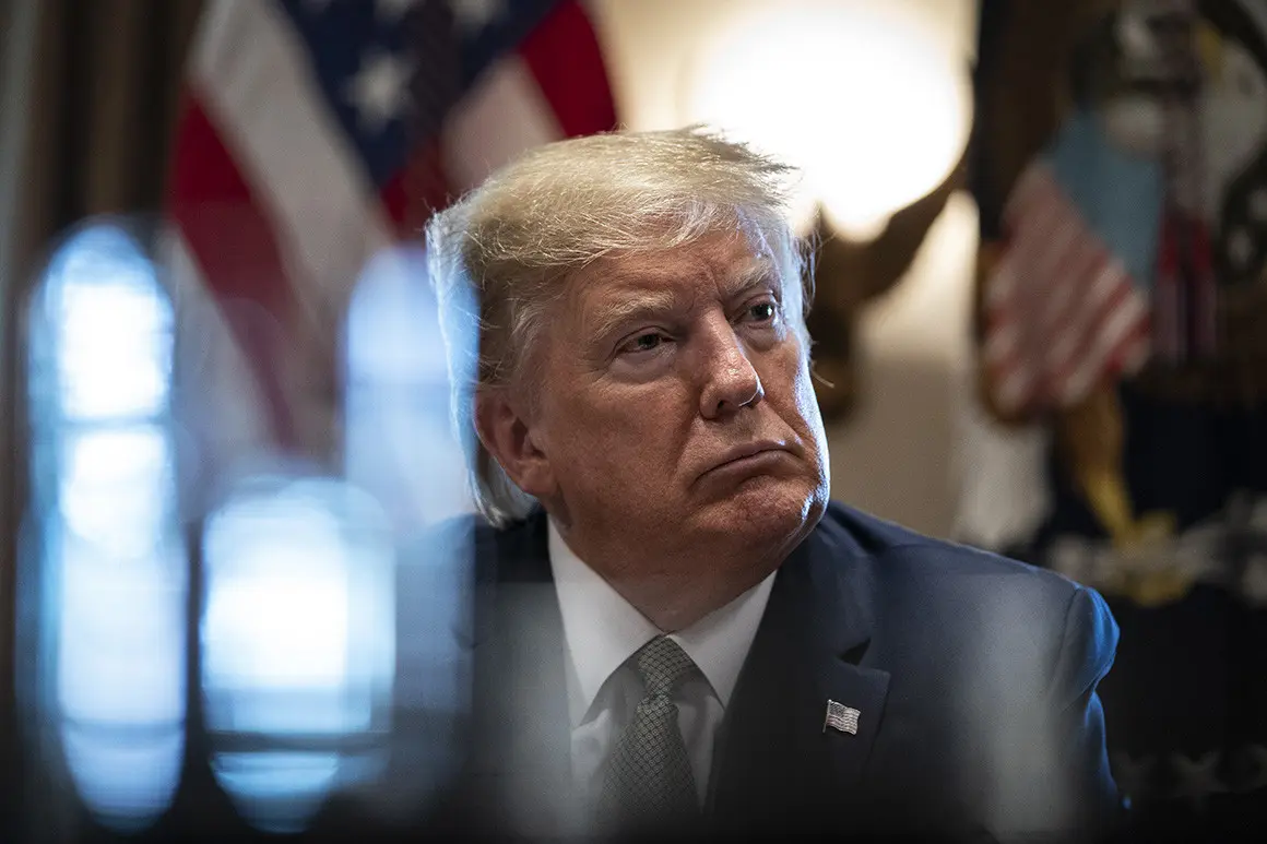 Προτεραιότητα Τραμπ στην οικονομία έναντι της δημόσιας υγείας