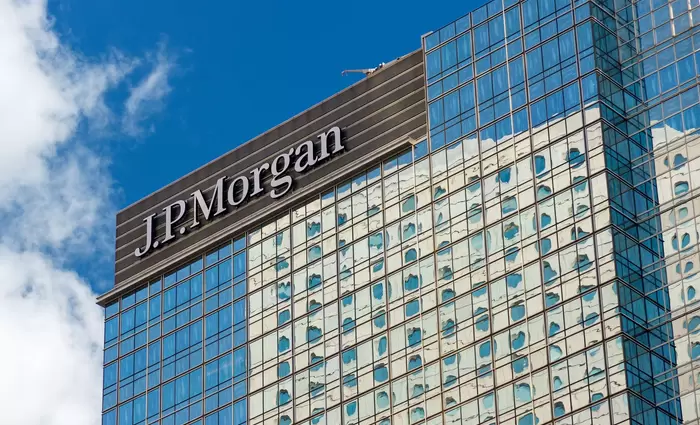 FT: Γιατί η JP Morgan εξαγοράζει φέτος... ό,τι κινείται