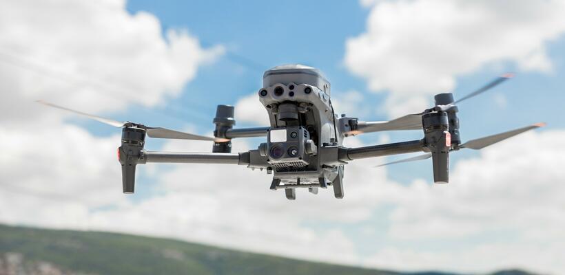 AI στον πόλεμο: Η Κίνα ανοίγει το επόμενο κεφάλαιο με όχημα τo DeepSeek