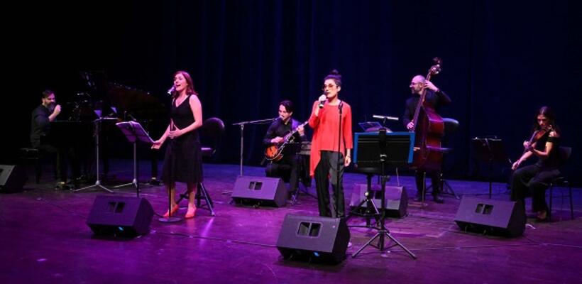 Το Ανοικτό Πανεπιστήμιο Κύπρου γιόρτασε στην Αθήνα τα 20χρονά του με τη μουσική παράσταση «Αθήνα-Λευκωσία: Το άσμα το ελαφρόν που μας συνδέει»