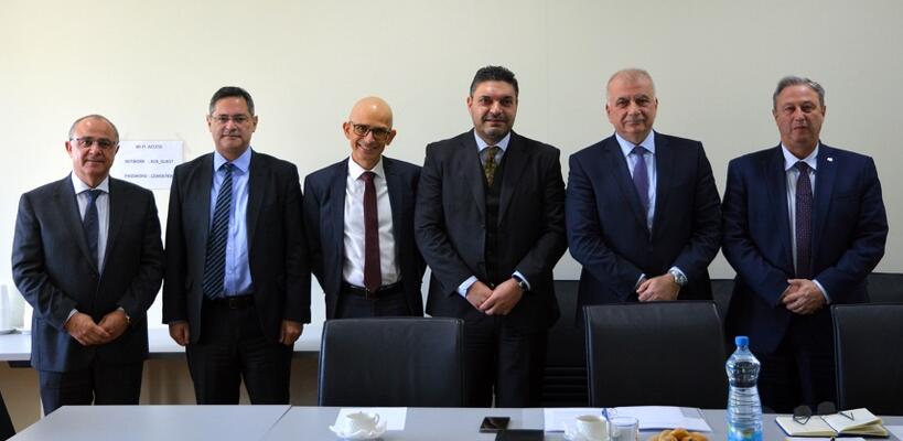 Συνάντηση ΥΠΟΙΚ - Συνδέσμου Τραπεζών