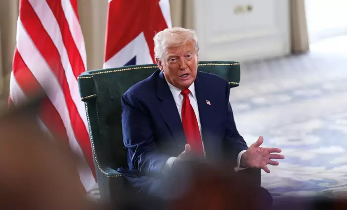 Τραμπ: Ανεβάζει στο 35% τους δασμούς για τον Καναδά