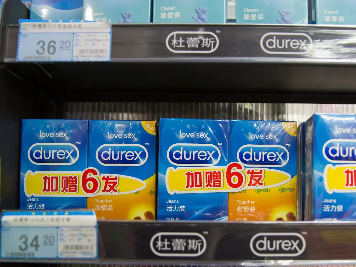 Φόρος σε προφυλακτικά και αντισυλληπτικά στην Κίνα για αύξηση των γεννήσεων