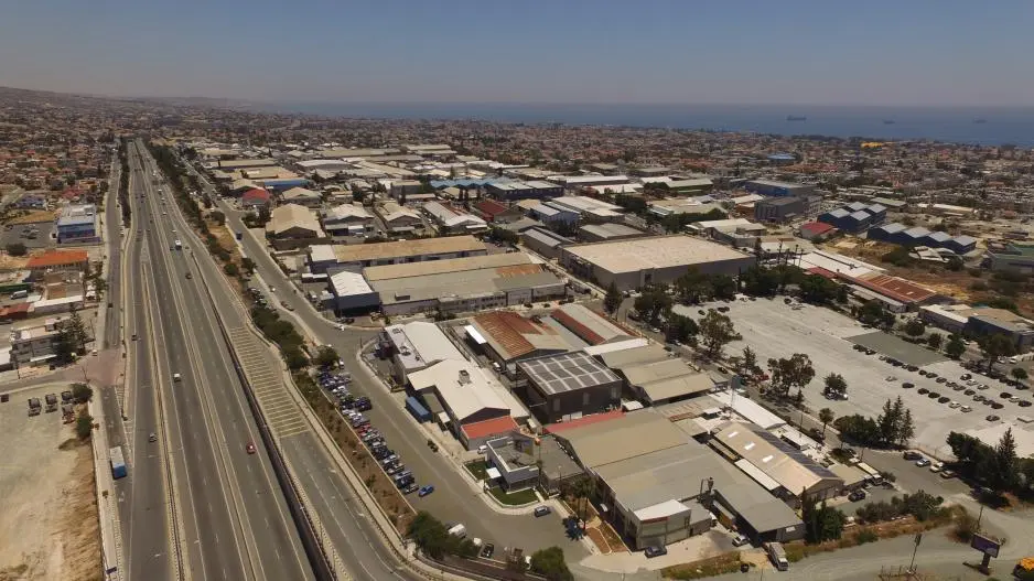 Βιομηχανικές ζώνες: Ενοίκιο στη βάση της χρήσης προκρίνει η Κυβέρνηση