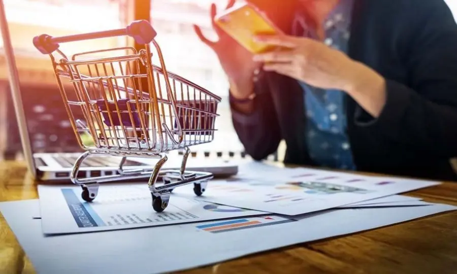 Σύνδ. Καταναλωτών: Το e-kalathi να παρέχει σύγκριση σε πραγματικό χρόνο