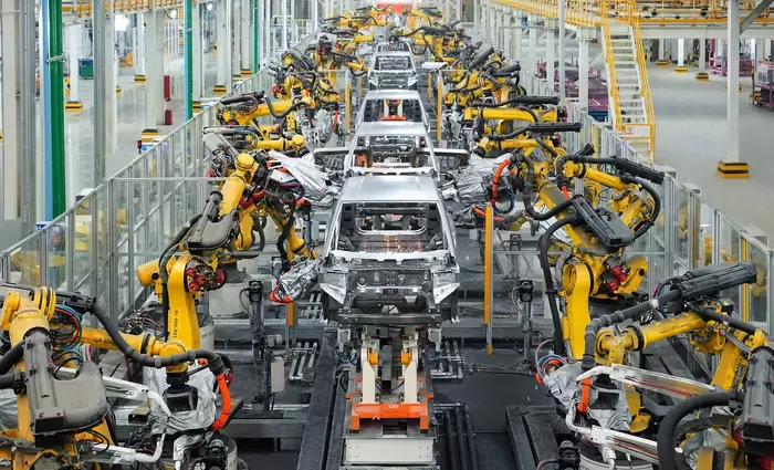 Αυτοκινητοβιομηχανίες: «Συναγερμός» λόγω των κινεζικών περιορισμών στις εξαγωγές σπάνιων ορυκτών