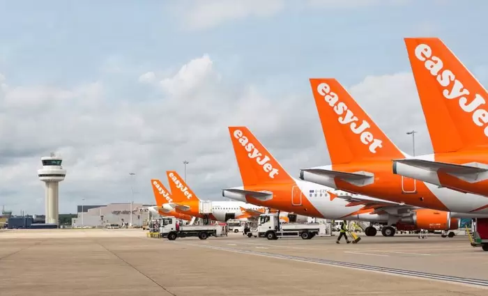 Γιατί η EasyJet απαγορεύει τα φιστίκια στις πτήσεις της