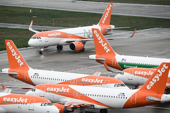 H EasyJet ακυρώνει πτήσεις λόγω ελλείψεων προσωπικού