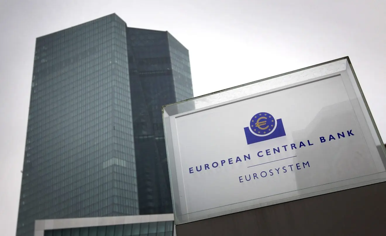 EKT: Άμεση αντίδραση εάν δεν υποχωρήσει ο πληθωρισμός