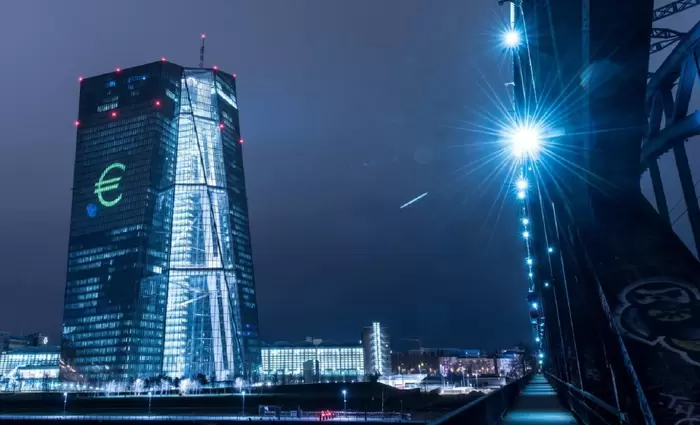 Η ΕΚΤ διατηρεί αμετάβλητη την πολιτική της