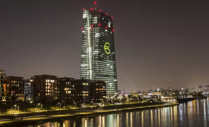 Με γοργούς ρυθμούς οι χορηγήσεις δανείων σε επιχειρήσεις και νοικοκυριά