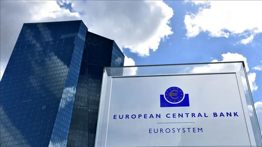 Σίμκους (ΕΚΤ): Αναγκαία η μείωση στα επιτόκια των Απρίλιο λόγω δασμών