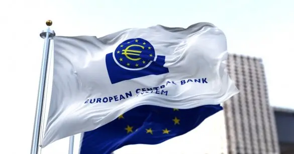Με διαφορετικές ταχύτητες στη μείωση των επιτοκίων ΕΚΤ και Fed το 2025