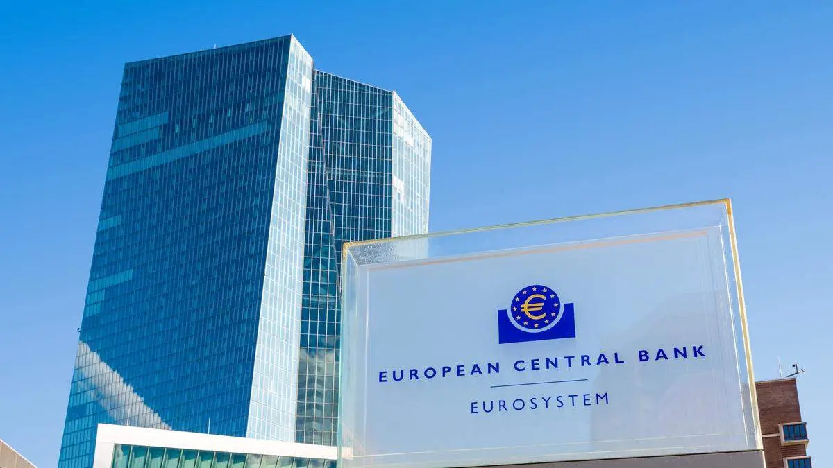 Reuters: Πέντε ερωταπαντήσεις για τα επόμενα βήματα της ΕΚΤ (πίνακες)