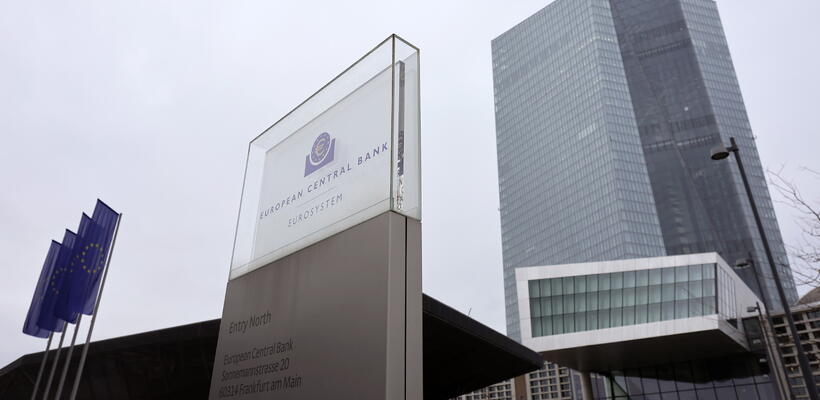 Η ΕΚΤ αναμένεται να μειώσει αύριο τα επιτόκια εν μέσω απειλών του Τραμπ