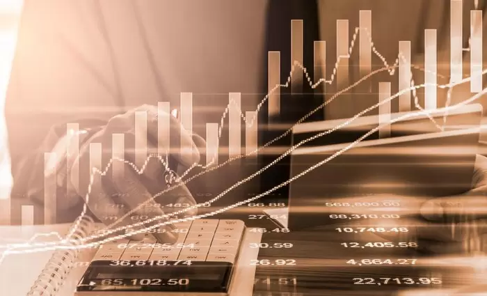 Τρομάζει οικονομίες και καταναλωτές το ράλι των εμπορευμάτων