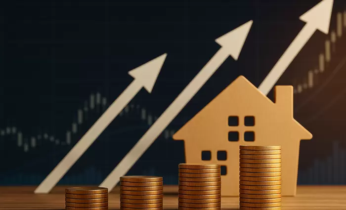 Τα χαμηλά καταθετικά επιτόκια «φουσκώνουν» τις τιμές των ακινήτων