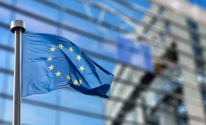 Τροποποίηση δημοσιονομικών κανόνων της ΕΕ εξετάζουν οι Βρυξέλλες