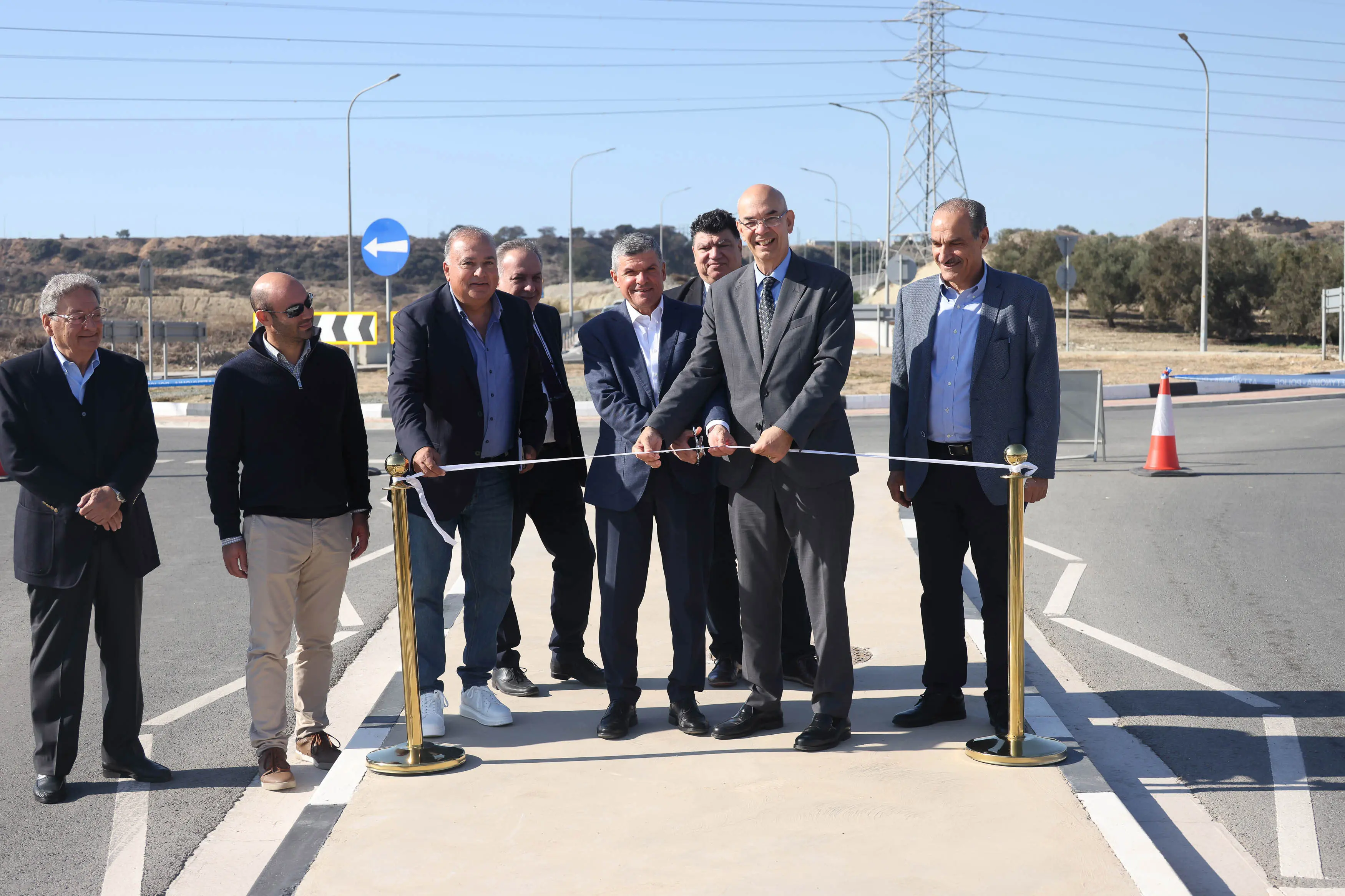 Εγκαινιάστηκε το οδικό δίκτυο της ενεργειακής περιοχής Βασιλικού