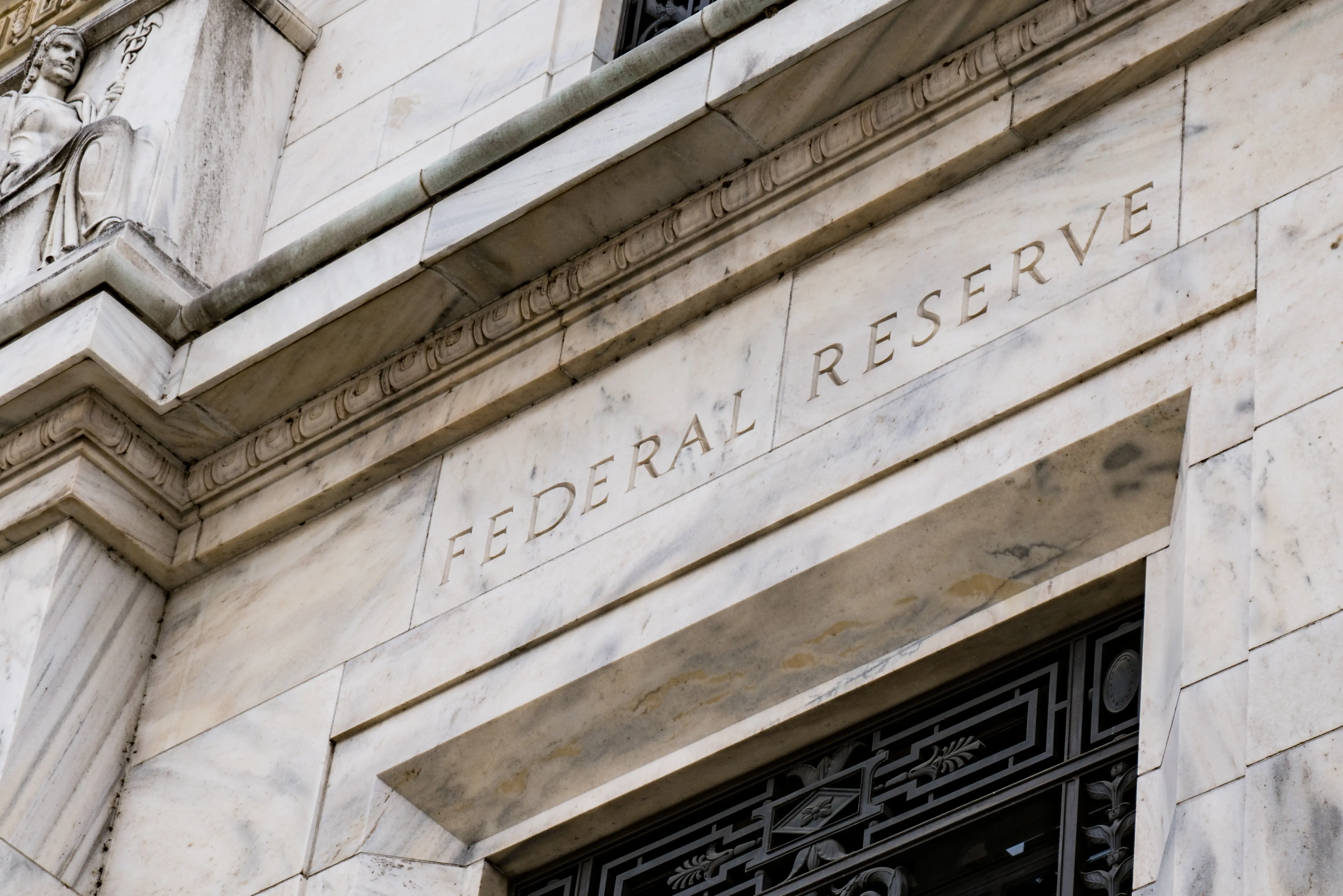 Goldman Sachs: Προβλέπει 7 αυξήσεις των επιτοκίων από τη Fed το 2022
