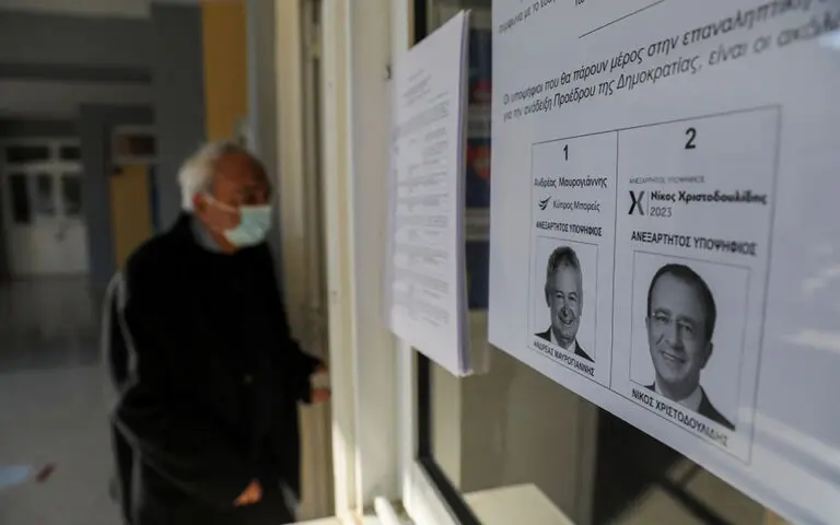 Εργαζόμενος σε εκλογικό κέντρο κινδύνεψε να πνιγεί από φαγητό